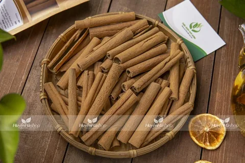 Cinnamon — Reference photo
