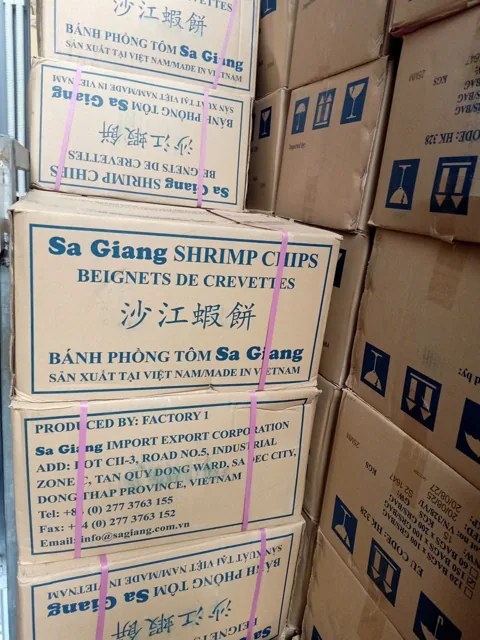 Shrimp crackers Sa Giang